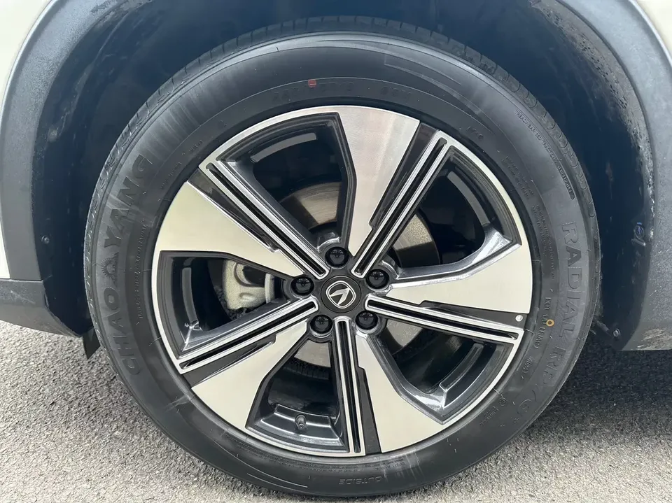 Changan X7 PLUS Changan X7 PLUS 2024 1.5T DCT Premium 7-seater 2025 — thumbnail 3