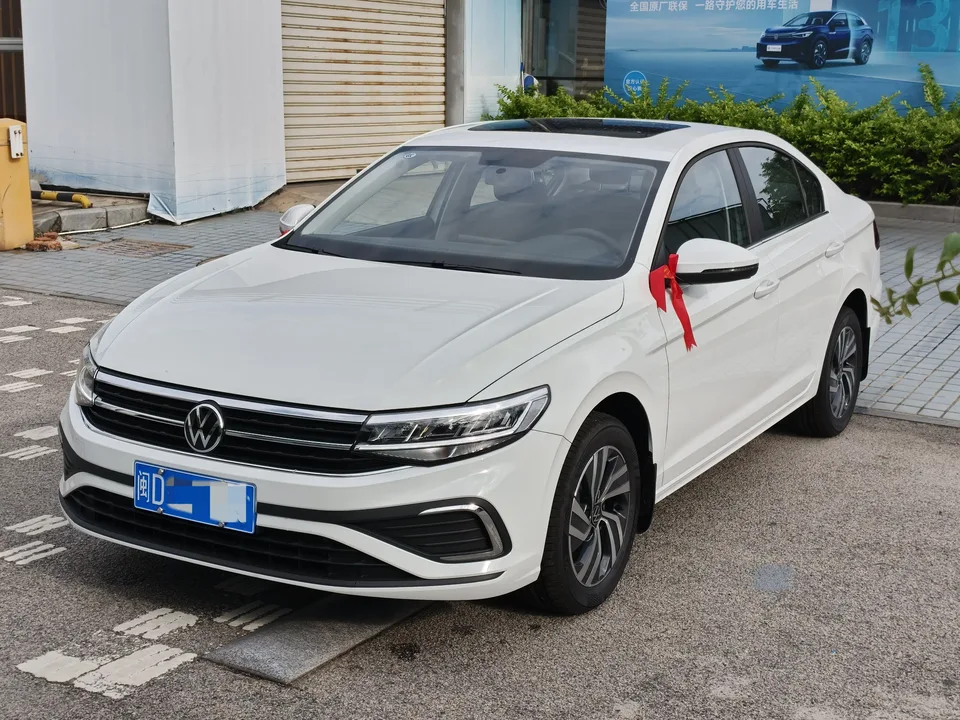 Volkswagen Bora Bora 2026 200TSI DSG Joyride Navigation Edition 2026 — photo 1, buy with delivery to Moscow