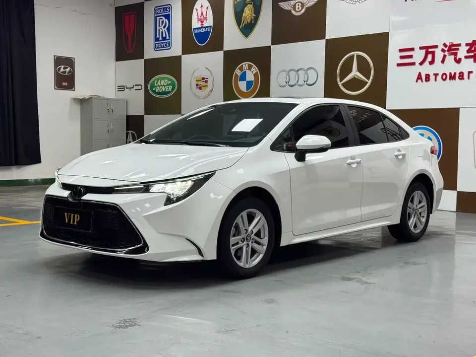 Toyota Levin Lei Ling 2022 185T CVT Deluxe Edition 2023 — photo 1, buy with delivery to Moscow