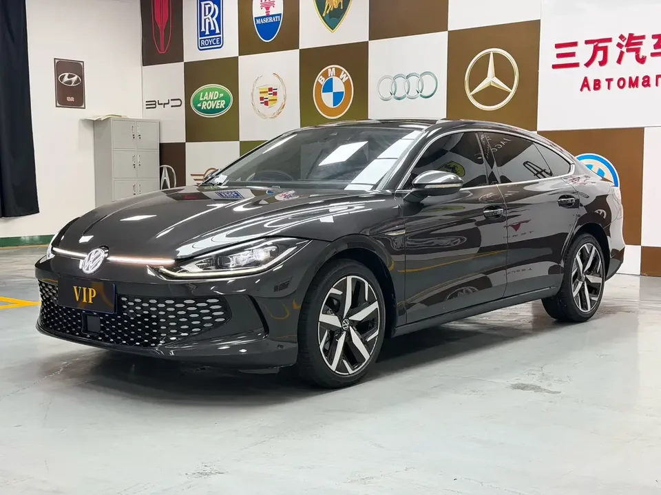 Volkswagen Lamando Lingdu 2023 Lingdu L 280TSI DSG Cool Edition 2023 — photo 1, buy with delivery to Moscow