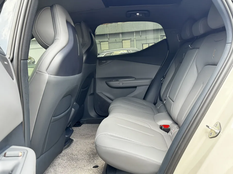 Lynk & Co Z20 Lynk & Co Z20 2025 530km rear-wheel drive Max 2025 — thumbnail 3