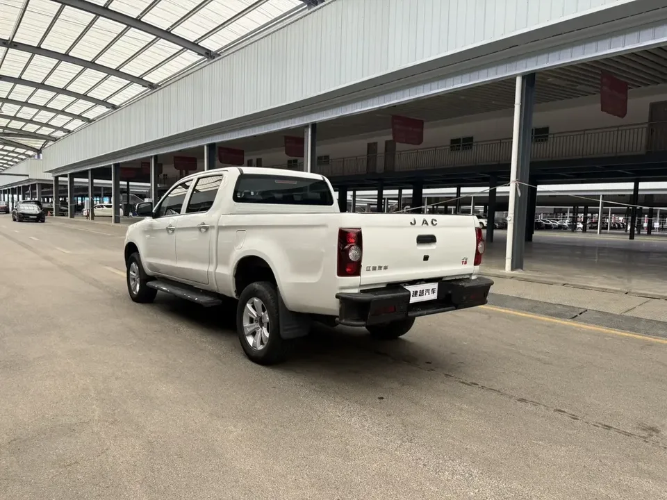 Jiangxi JAC T6 JAC T6 2023 2.0T diesel four-wheel drive engineering luxury version long axis 2023 — thumbnail 2