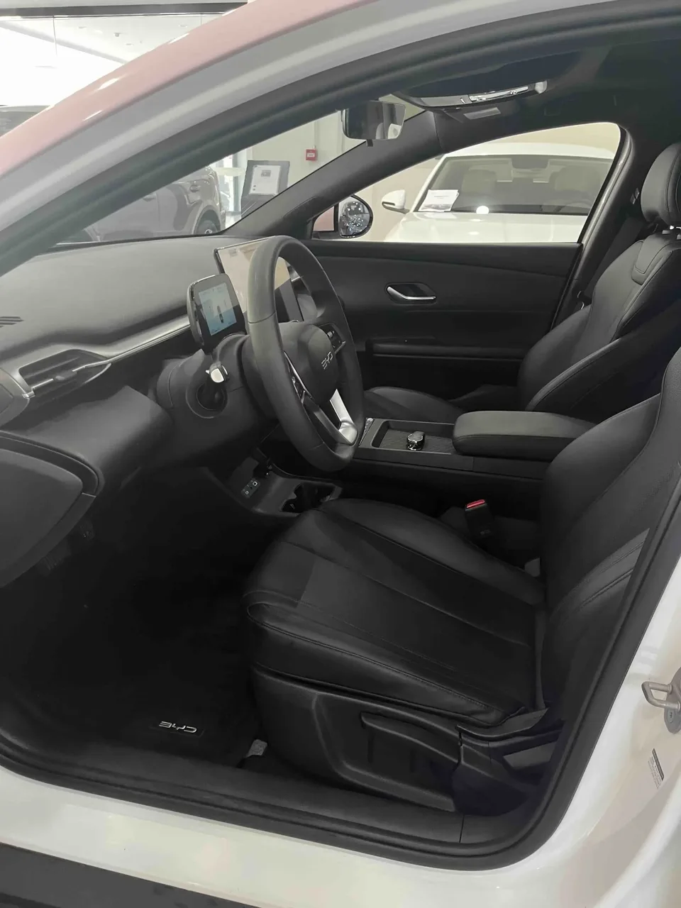 BYD e7 BYD e7 2025 520km Smart Edition 2025 — thumbnail 3