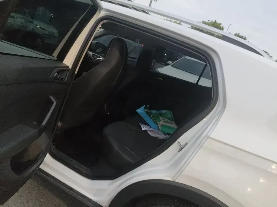 Volkswagen Tu Kai Tu Kai 2022 1.5L Automatic Comfort Edition 2023 — thumbnail 5
