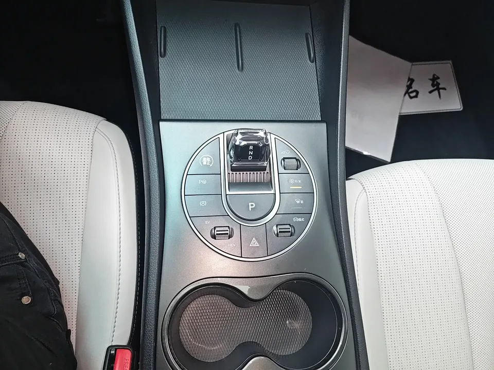 BYD Seal 05DM Seal 05DM 2025 DM-i 120KM flagship version 2025 — thumbnail 4