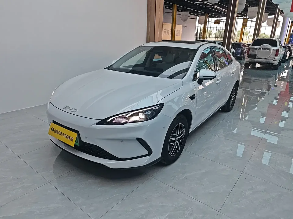 BYD Seal 05DM Seal 05DM 2025 DM-i 120KM flagship version 2025 — photo 1, buy with delivery to Moscow