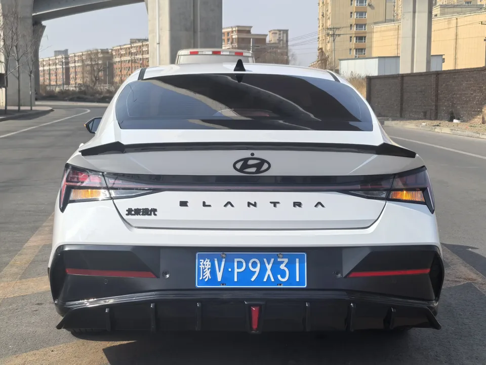 Hyundai Elantra Elantra 2023 1.5L CVT LUX Premium Edition 2024 — thumbnail 2