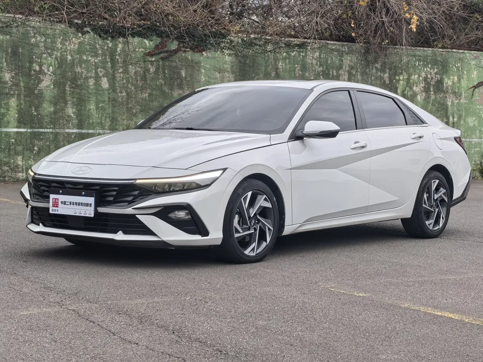 Hyundai Elantra Elantra 2023 1.5L CVT GLX Elite Edition 2023 — photo 1, buy with delivery to Moscow
