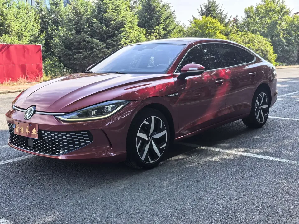 Volkswagen Lamando Lingdu 2022 Lingdu L 280TSI DSG Cool Edition 2022 — photo 1, buy with delivery to Moscow