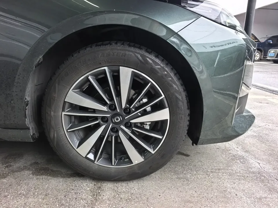 Changan Qiyuan A05 Changan Qiyuan A05 2024 70 Pro 2024 — thumbnail 2