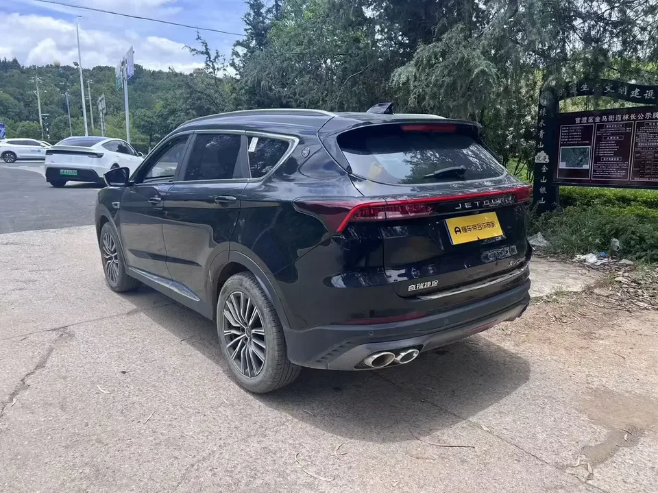 Jetour Jietu X70 PLUS Jietu X70 PLUS 2023 1.6T DCT Powerful PRO 7-seater 2023 — thumbnail 4