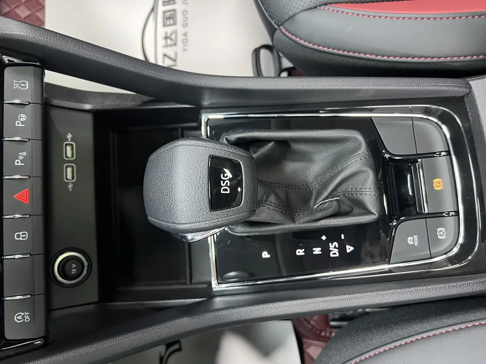 Skoda Karoq Korok 2022 TSI280 Luxury Edition 2022 — thumbnail 5