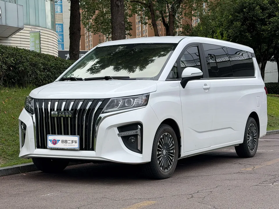 BAW Ruisheng Ace M7 Ruisheng Ace M7 2026 2.0L luxury automatic long axis 7 seats 2026 — photo 1, buy with delivery to Moscow