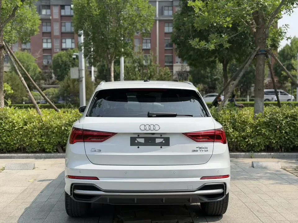 Audi Q3 Audi Q3 2022 35 TFSI Stylish Dynamic 2022 — thumbnail 2