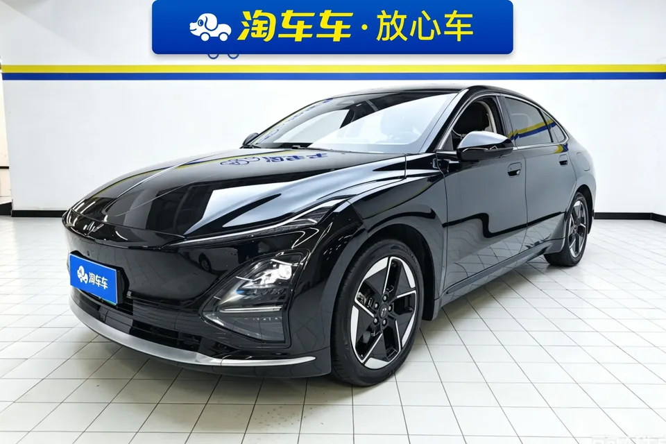 Wuling Starlight EV Wuling Starlight EV 2024 Co-creation version 510 advanced version 2024 — photo 1, buy with delivery to Moscow