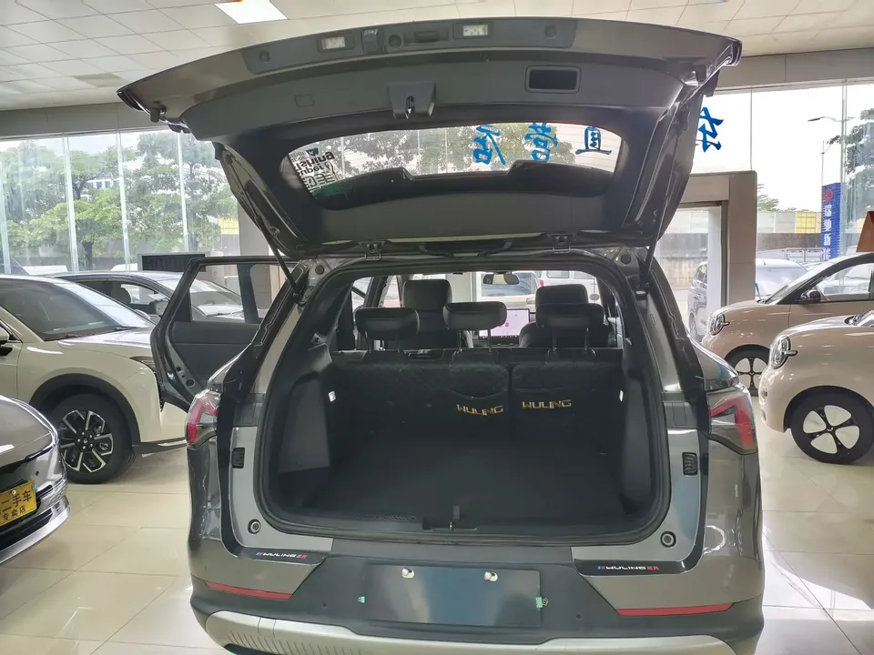 Wuling Starlight S PHEV Wuling Starlight S PHEV 2024 130km Pilot 2024 — thumbnail 4