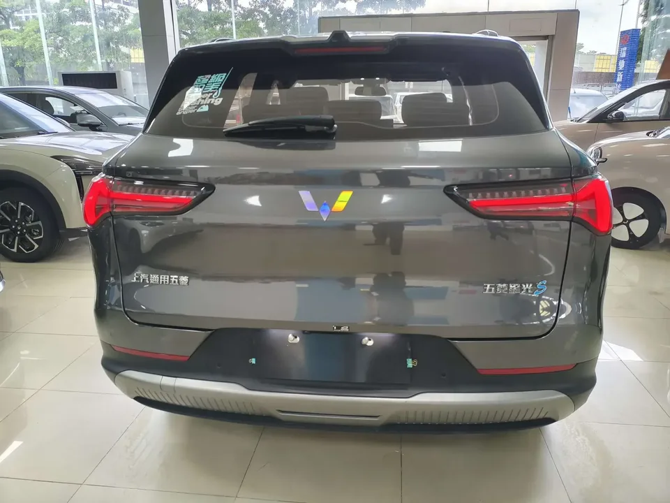 Wuling Starlight S PHEV Wuling Starlight S PHEV 2024 130km Pilot 2024 — thumbnail 5