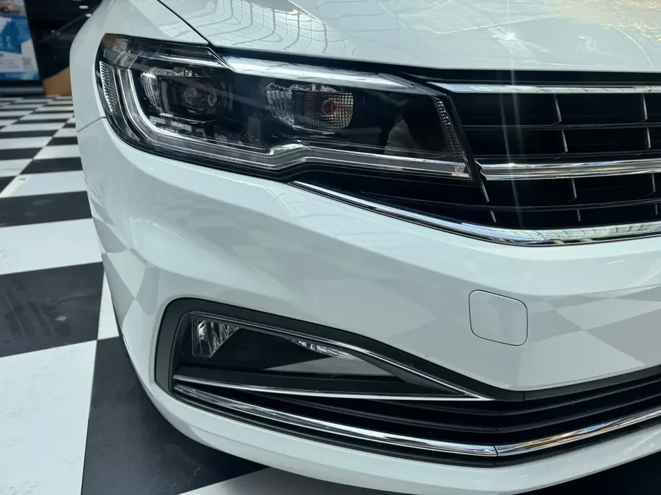 Volkswagen Bora Bora 2021 1.5L Automatic 30th Anniversary Edition 2022 — миниатюра 3