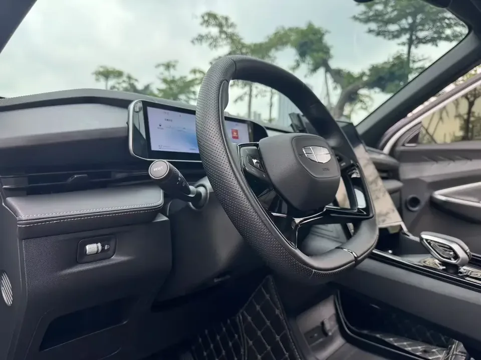 Geely Atlas Boyue 2024 1.5TD Smart Link+ 2024 — thumbnail 3