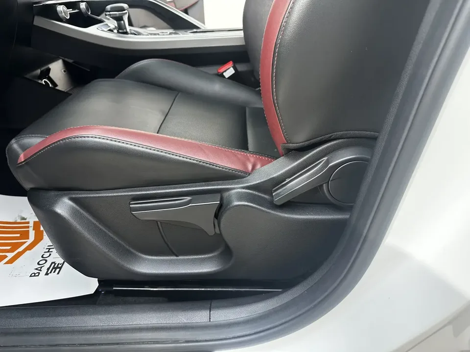 Geely Coolray SX11 Binyue 2021 240T DCT Diamond Edition 2022 — thumbnail 4
