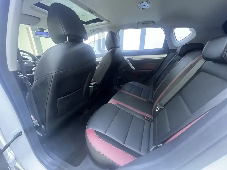 Geely Coolray SX11 Binyue 2021 240T DCT Diamond Edition 2022 — миниатюра 5