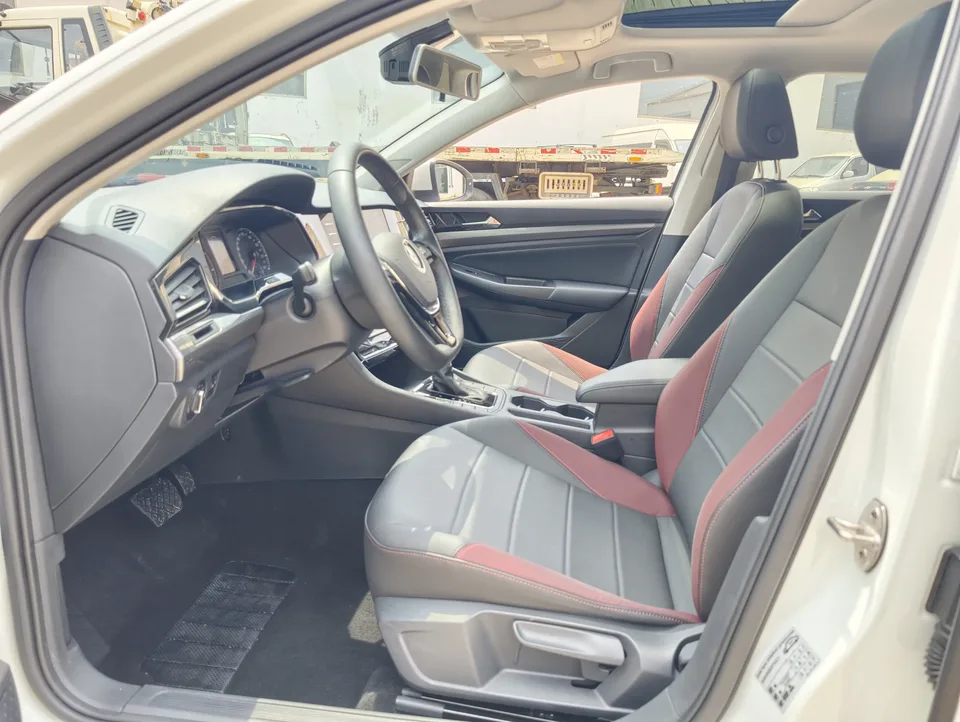 Volkswagen Bora Bora 2021 1.5L Automatic Elite Smart Link Edition 2022 — thumbnail 3