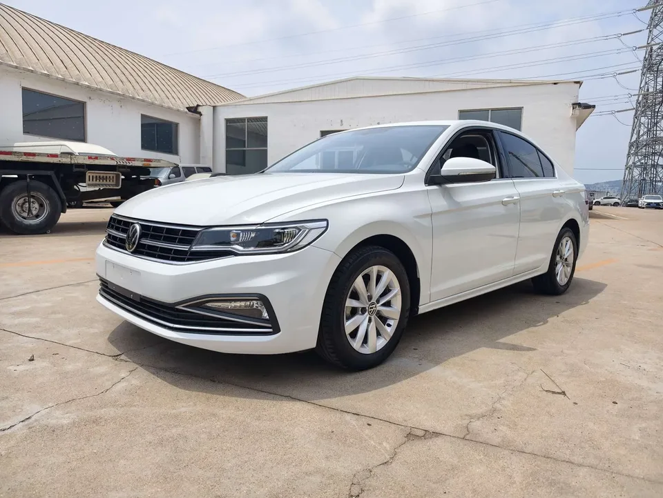 Volkswagen Bora Bora 2021 1.5L Automatic Elite Smart Link Edition 2022 — photo 1, buy with delivery to Moscow