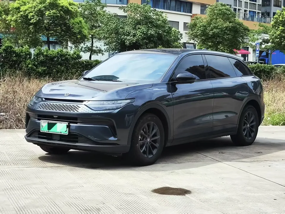 Leapmotor Zero running C11 Zero running C11 2023 Extended Range 285 Comfort Edition 2023 — photo 1, buy with delivery to Moscow