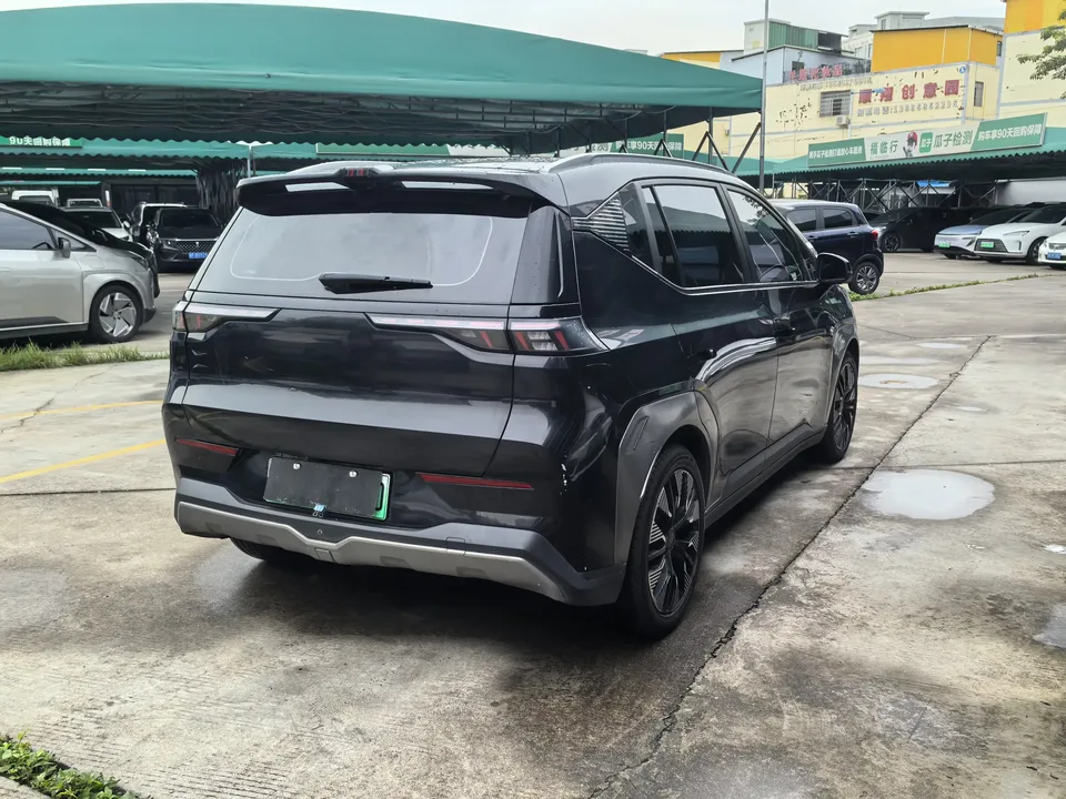 AION Y AION Y 2022 70 Technology Edition Lithium Iron Phosphate 2023 — thumbnail 2