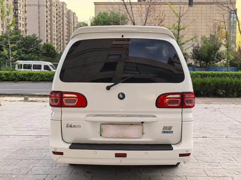 Forthing Lingzhi New Energy Lingzhi New Energy 2022 Regular version luxury 7 seats 2022 — thumbnail 2