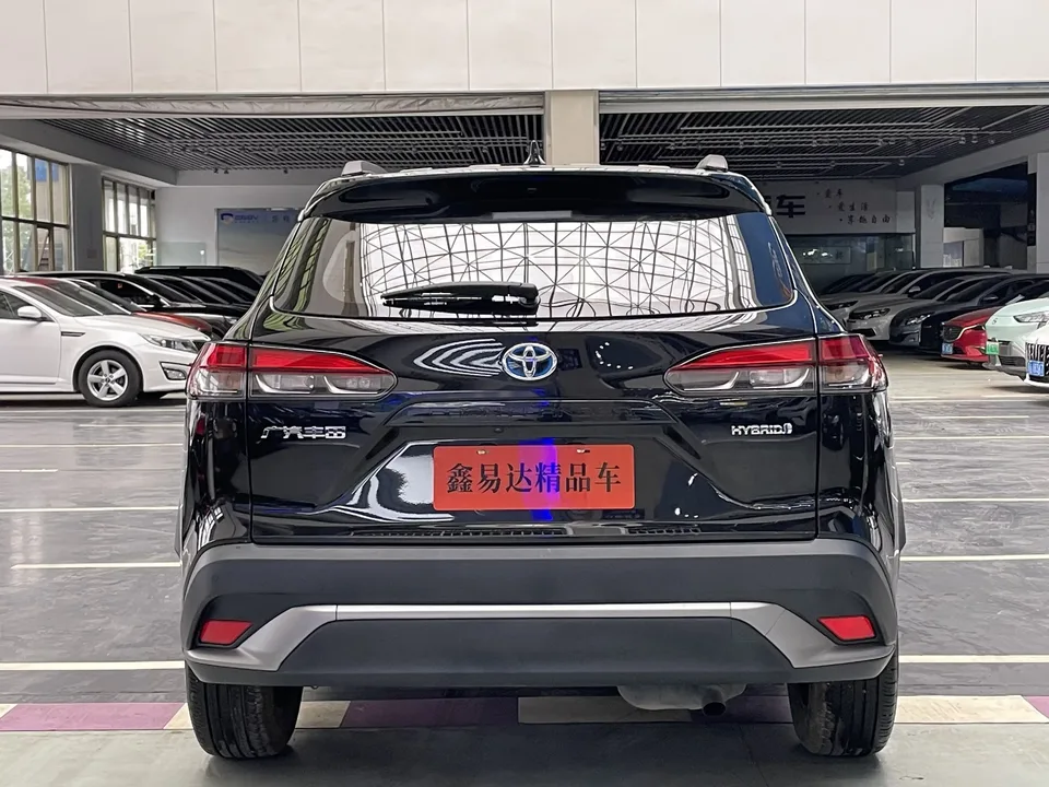 Toyota Frontlander Fenglanda 2023 2.0L Intelligent Electric Hybrid Dual Engine Premium Edition 2023 — миниатюра 2