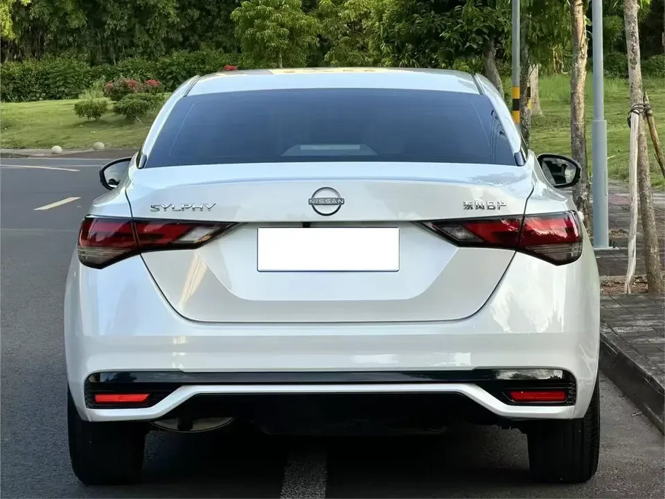 Nissan Sylphy Sylphy 2023 1.6L CVT Enjoy Edition 2024 — миниатюра 2