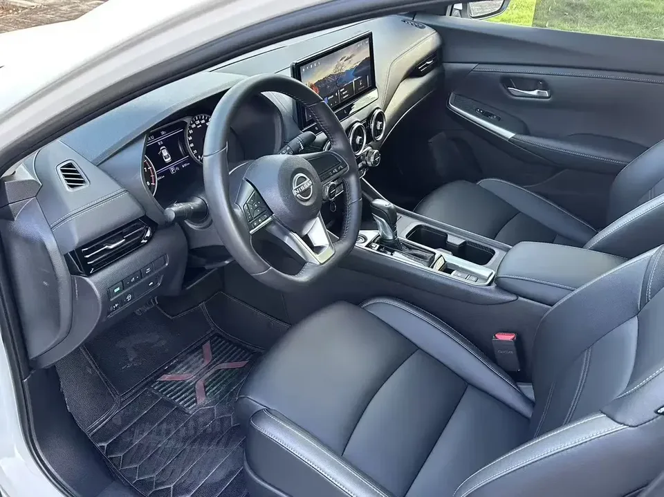 Nissan Sylphy Sylphy 2023 1.6L CVT Enjoy Edition 2024 — миниатюра 5