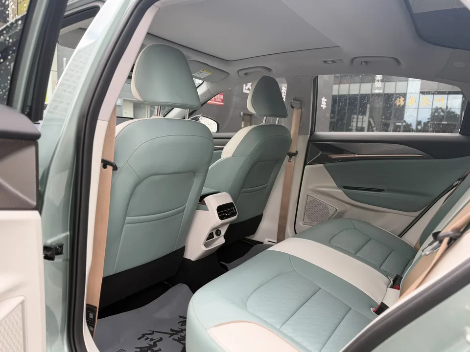 Geely Geometry G6 Geely Geometry G6 2022 620 New Fun Edition 2023 — thumbnail 3
