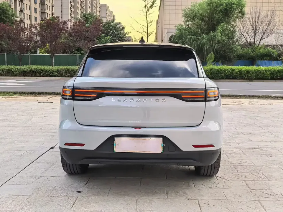 Leapmotor Zero running C11 Zero running C11 2023 Extended Range 180 Comfort Edition 2023 — thumbnail 2