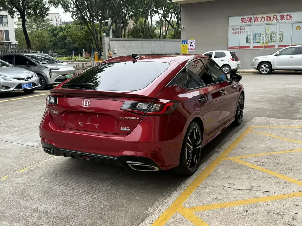 Honda Integra Style 2023 HATCHBACK 240TURBO CVT Phantom Night Premium Edition 2024 — миниатюра 2