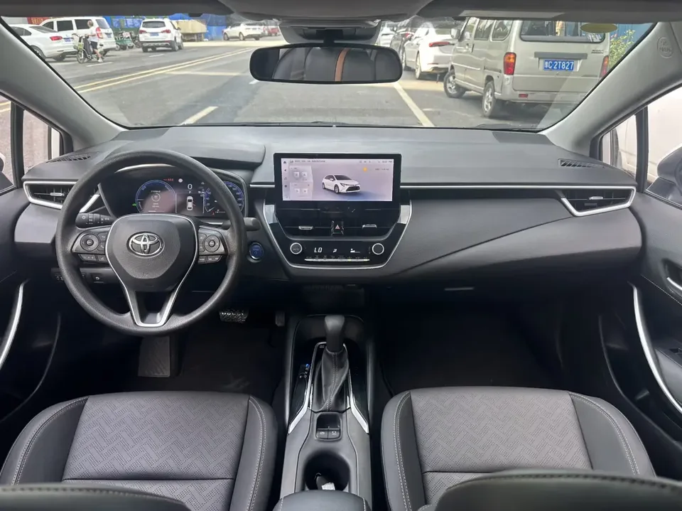 Toyota Levin Lei Ling 2023 Hybrid 1.8L Sports Edition 2023 — thumbnail 3