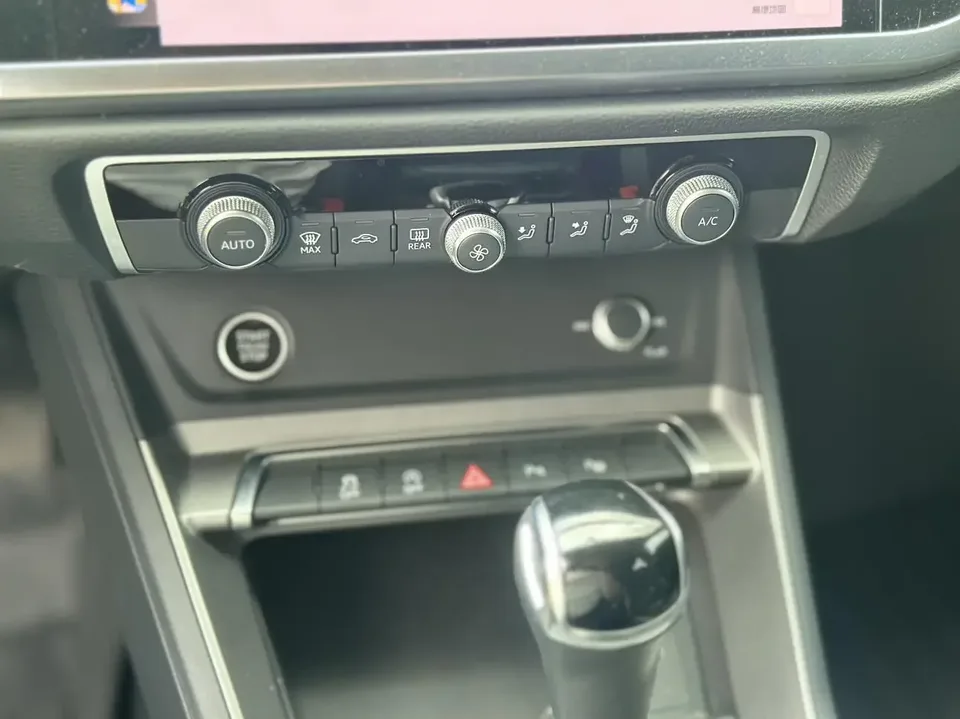 Audi Q3 Audi Q3 2022 35 TFSI Stylish Dynamic 2022 — thumbnail 3
