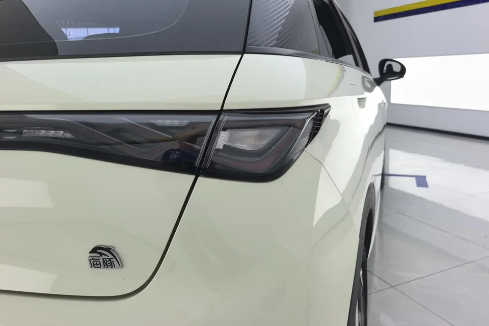 BYD Dolphin dolphin 2021 Free version 2023 — thumbnail 2