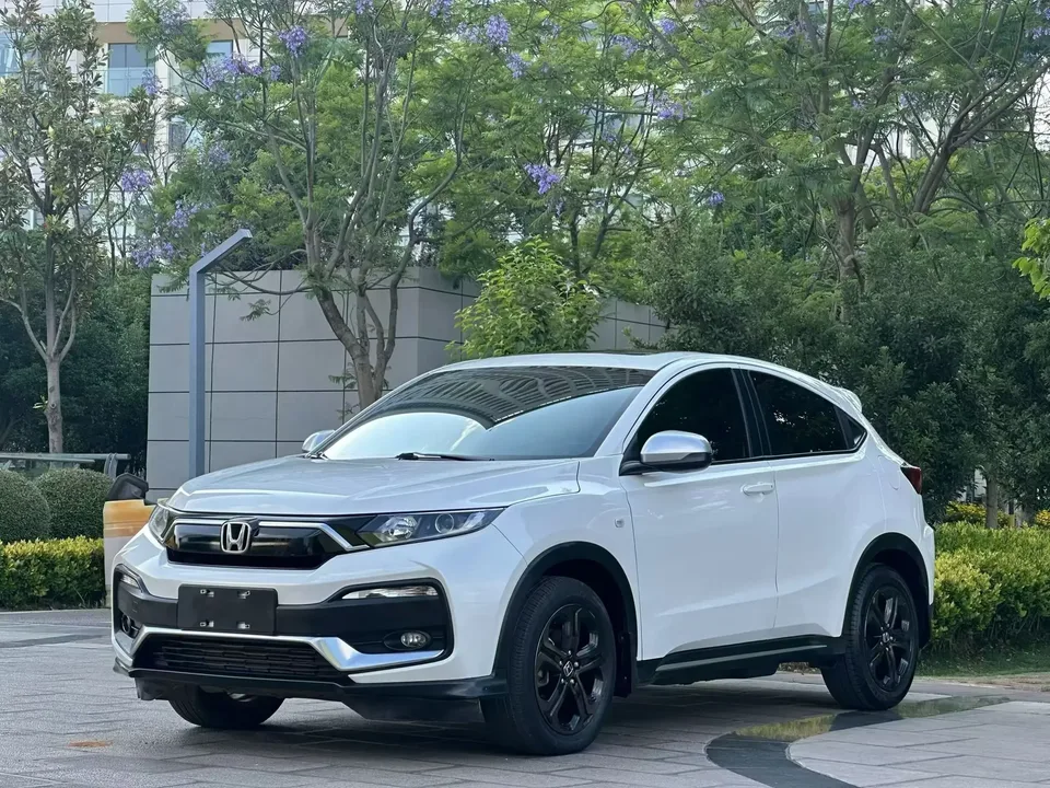 Honda WR-V HondaXR-V 2021 220TURBO CVT Comfort Edition 2022 — photo 1, buy with delivery to Moscow