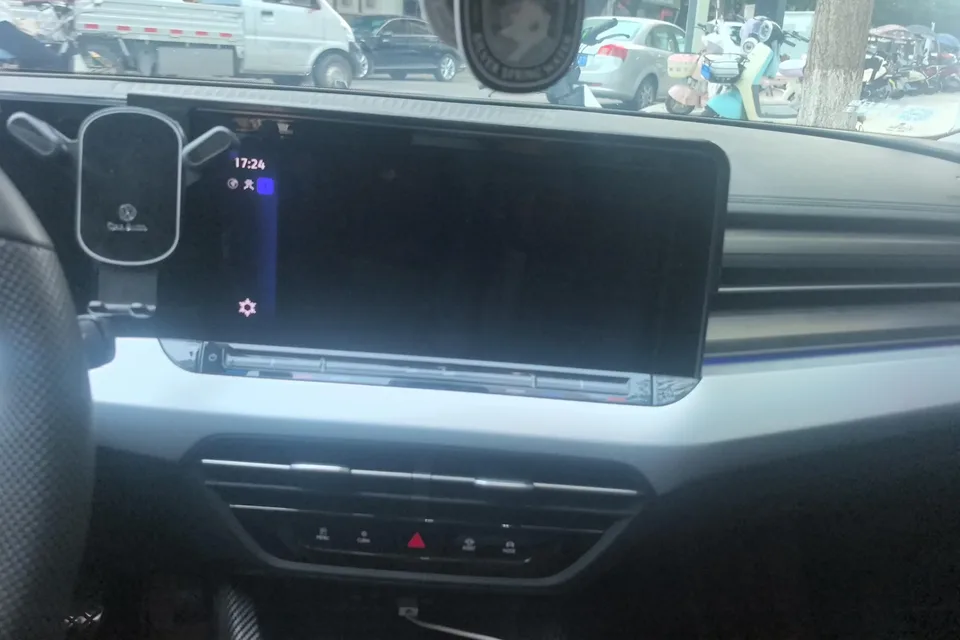 Volkswagen Lamando Lingdu 2025 Lingdu L 280TSI DSG Cool Edition 2025 — thumbnail 4