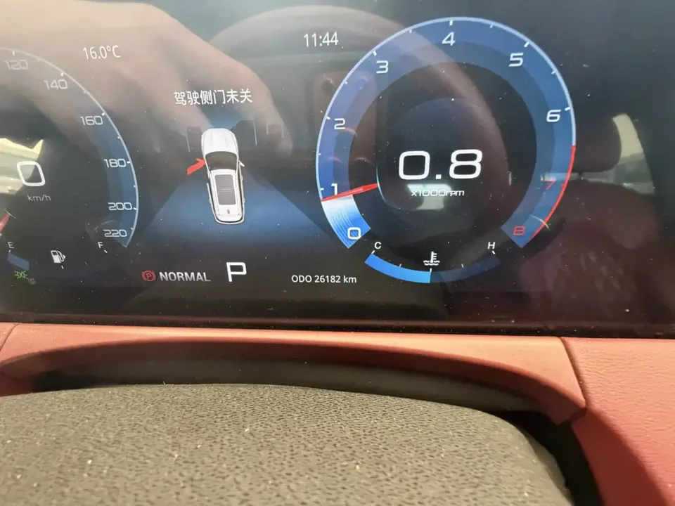 Jetour Jietu X70 PLUS Jietu X70 PLUS 2023 1.6T DCT Powerful 7 Seaters 2024 — thumbnail 2