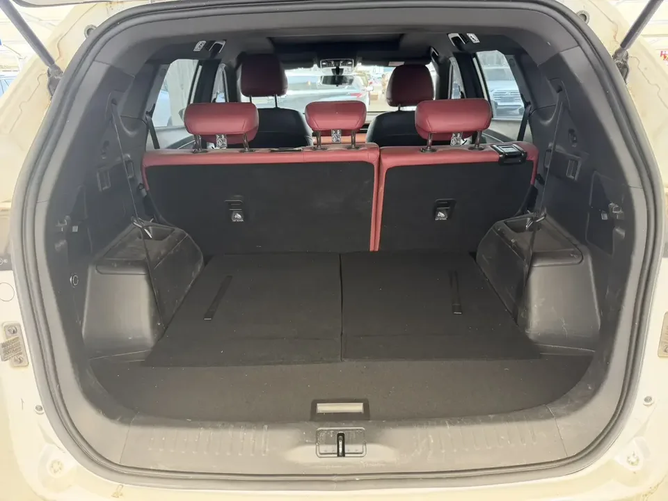 Jetour Jietu X70 PLUS Jietu X70 PLUS 2023 1.6T DCT Powerful 7 Seaters 2024 — thumbnail 3