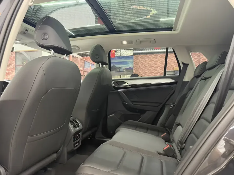 Volkswagen Tayron Tanyue 2022 280TSI 2WD Luxury Smart Edition 2022 — thumbnail 5