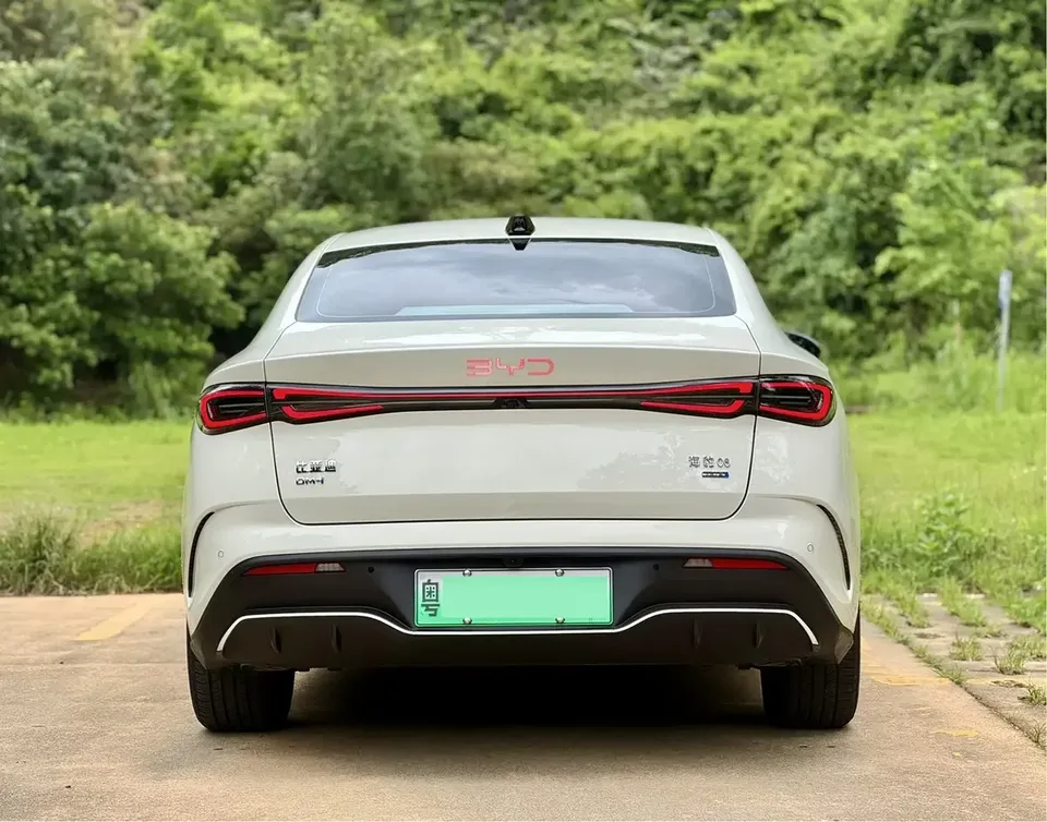BYD Seal 06DM Seal 06DM 2025 DM-i 120KM Premium Edition 2025 — thumbnail 2