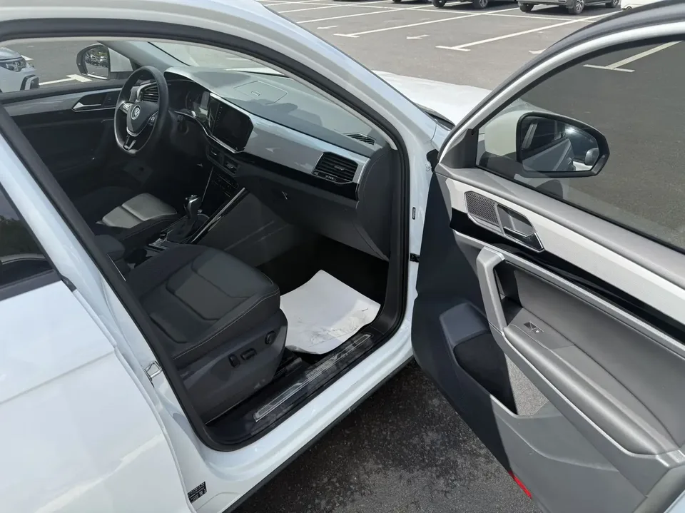 Volkswagen Tayron Tanyue 2021 280TSI 2WD Luxury Smart Edition 2022 — thumbnail 3