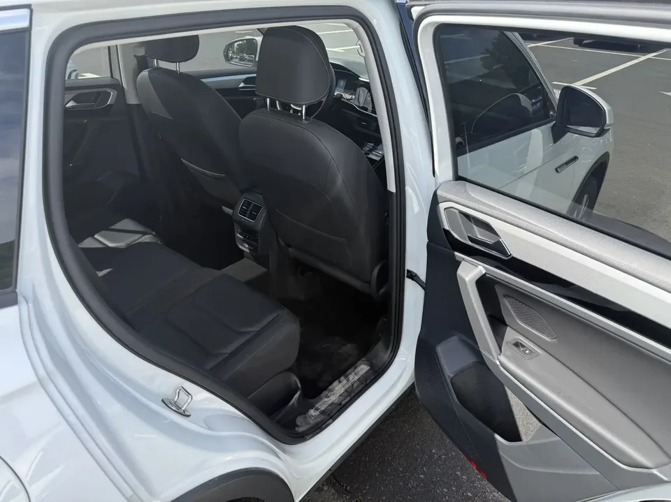 Volkswagen Tayron Tanyue 2021 280TSI 2WD Luxury Smart Edition 2022 — thumbnail 5