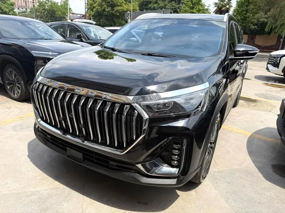 Jetour Jietu X90 PLUS Jietu X90 PLUS 2024 1.6TD DCT Villa 2024 — photo 1, buy with delivery to Moscow