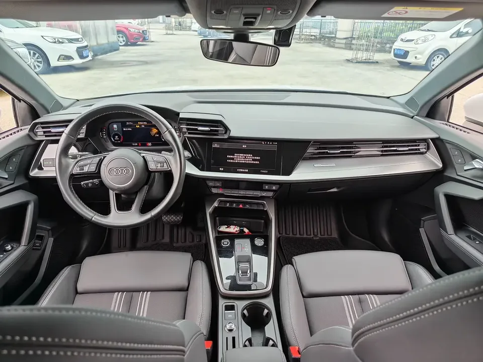 Audi A3 Audi A3 2024 A3L Limousine 35 TFSI Progressive Sports 2024 — миниатюра 5