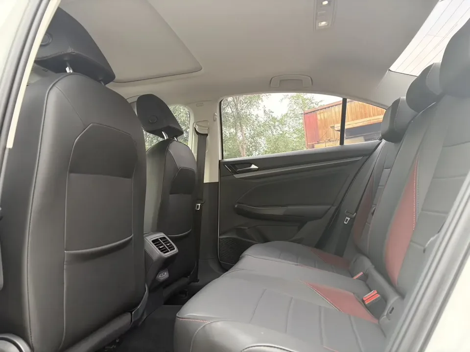 Volkswagen Bora Bora 2021 1.5L Automatic Elite Smart Link Edition 2022 — thumbnail 3